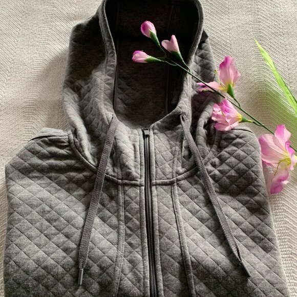 Women's Size XL (16-18) Athletic Works Full Zip Diamond Stitch Hoodie Classy - Picture 1 of 16